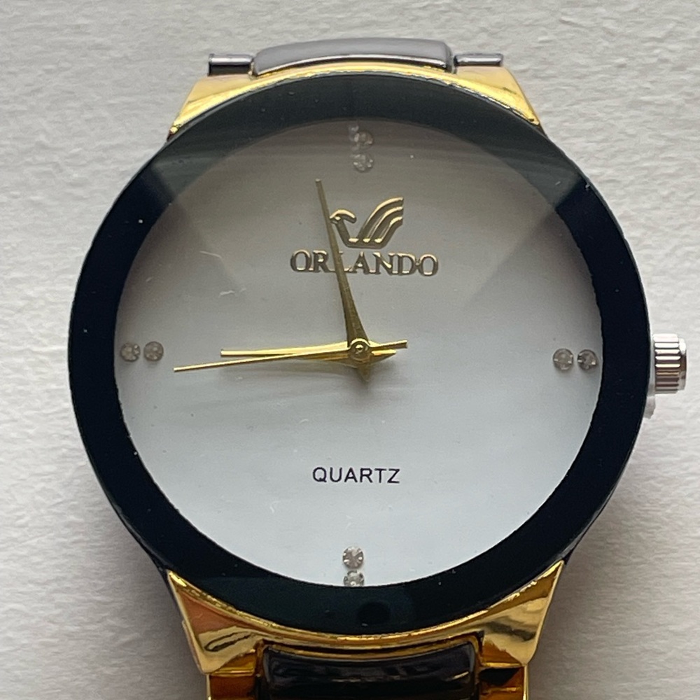 Men's Two Tone Black and Gold Quartz Watch New/Never Worn - Picture 3 of 4